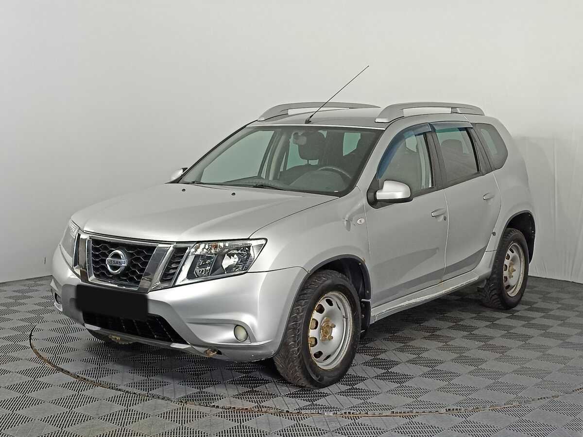 Nissan Terrano, 2015 - фото №1