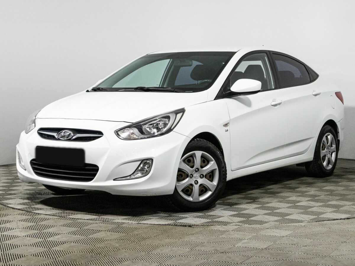 Hyundai Solaris, 2013 - фото №1