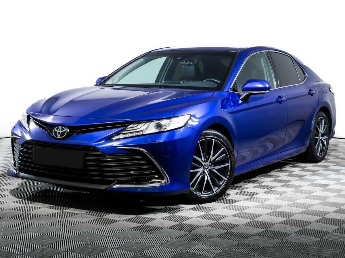 Toyota Camry, 2021 - фото №1