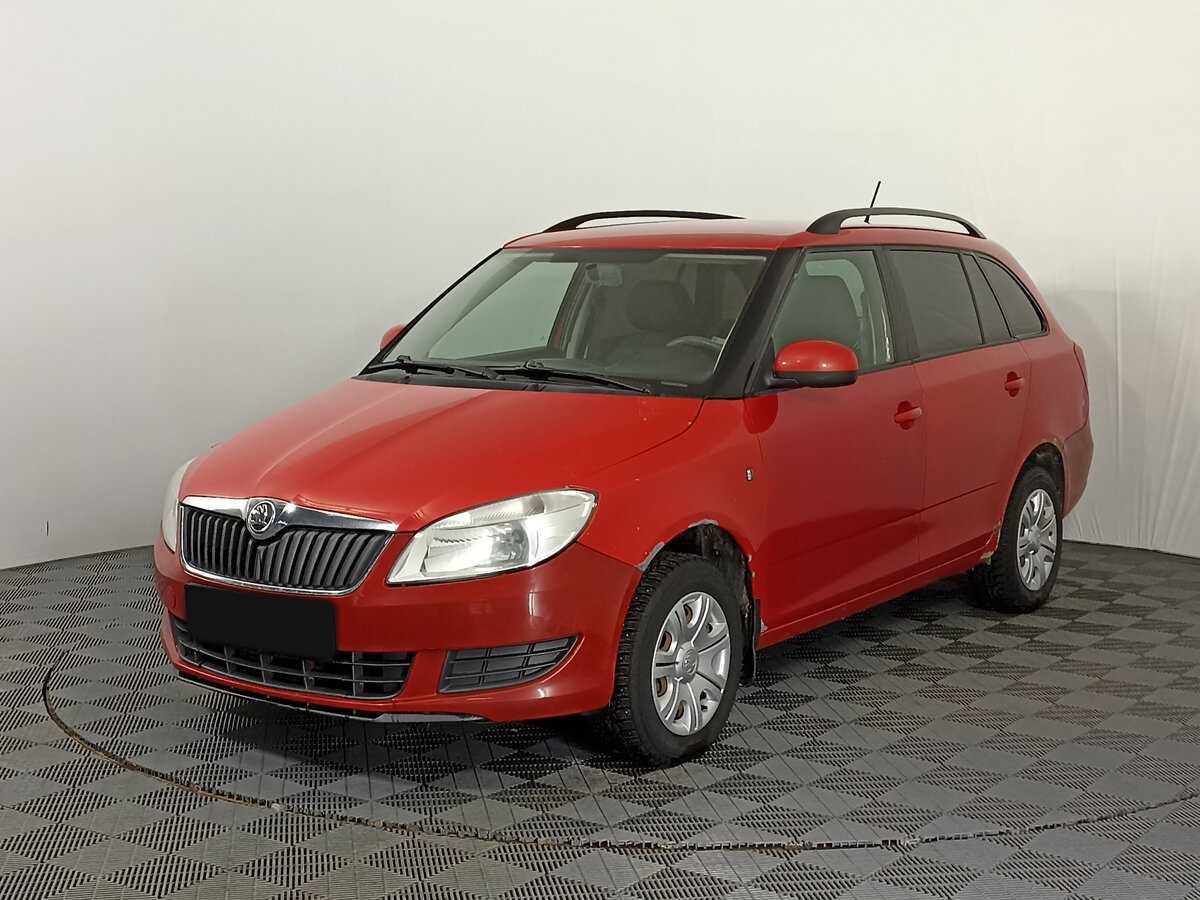 Skoda Fabia, 2014 - фото №1