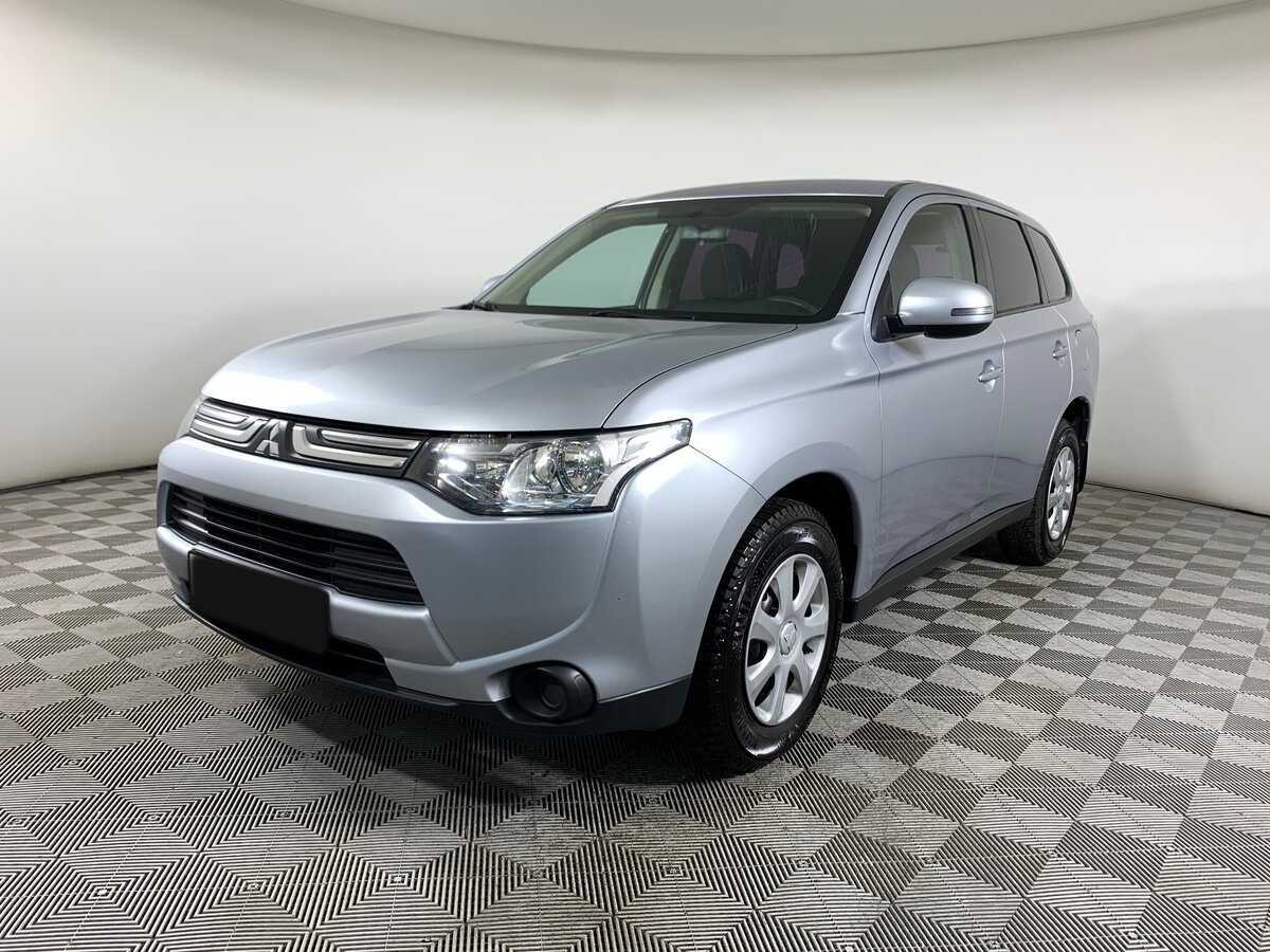 Mitsubishi Outlander, 2013 - фото №1