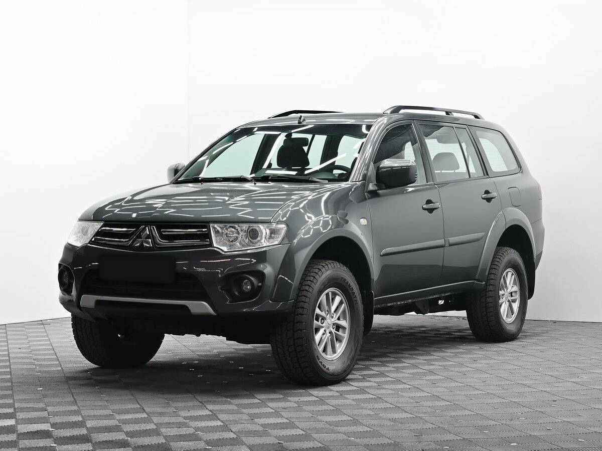 Mitsubishi Pajero Sport, 2014 - фото №1