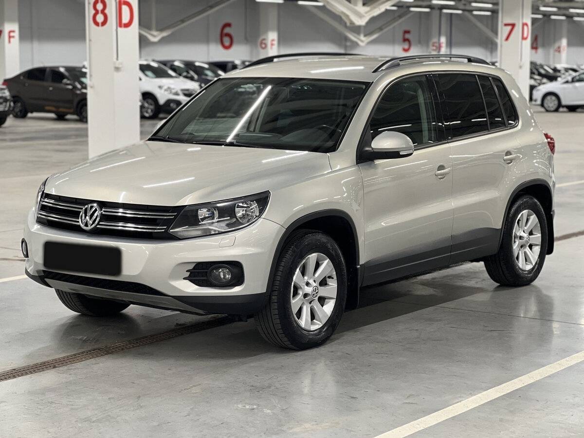Volkswagen Tiguan, 2012 - фото №1