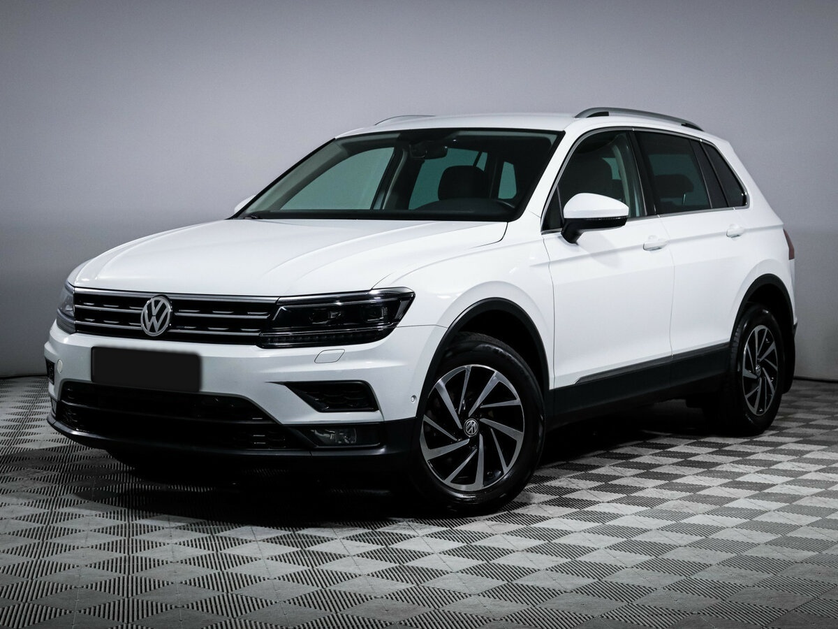 Volkswagen Tiguan II, 2018 - фото №1