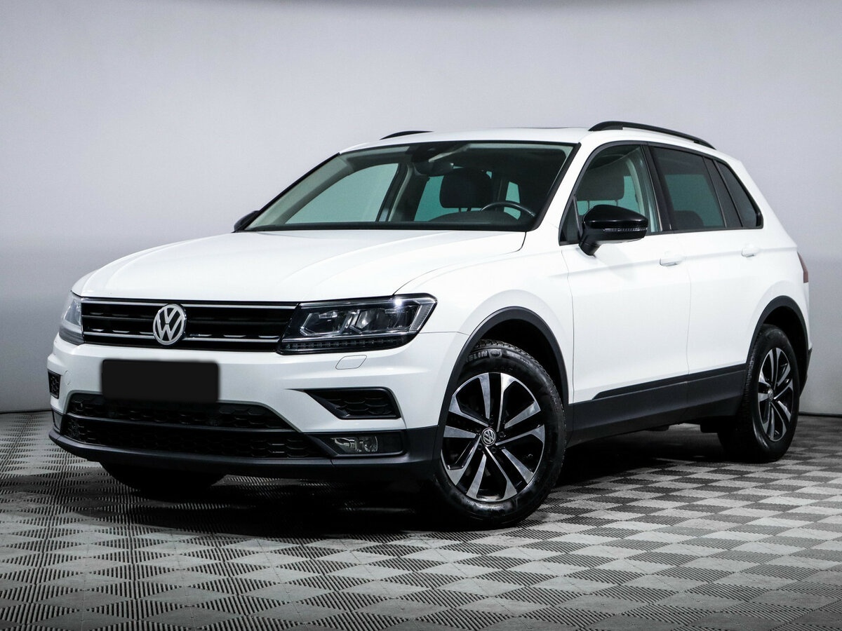 Volkswagen Tiguan II, 2020 - фото №1